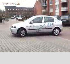 Grundfahraufgabe: Wenden in drei Z&uuml;gen