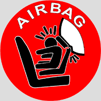 Der Airbag k&ouml;nnte den Kindersitz treffen